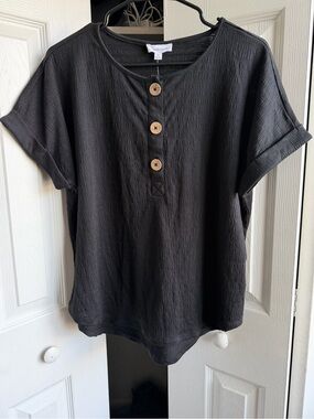 NWT Westbound Black Short-Sleeve Button Henley Top